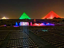 ピラミッド音と光のショー