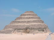 サッカラ階段ピラミッド　エジプト